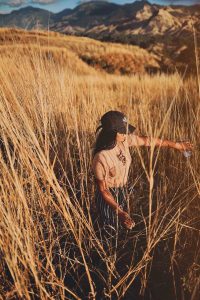 Tunstall | Girl in a field-Fun Works